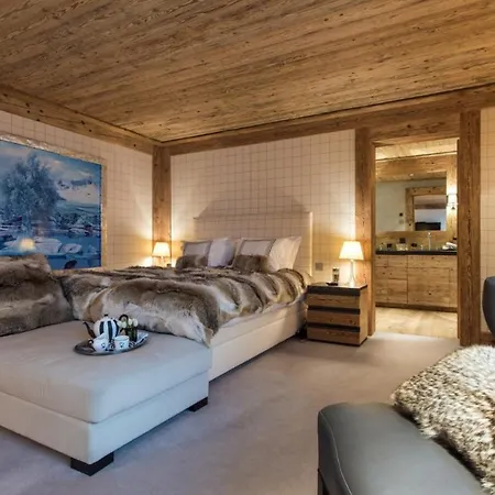 別荘 Luxe Chalet Avec Piscine シャモニー