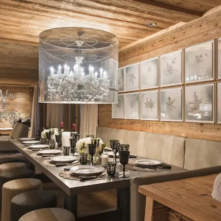 Luxe Chalet Avec Piscine بيت للعطل *